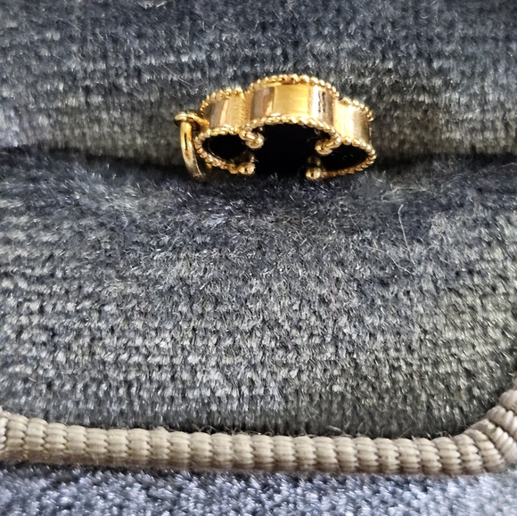 18k Onyx Yellow Gold Clover Charm,pendant - Picture 5 of 11